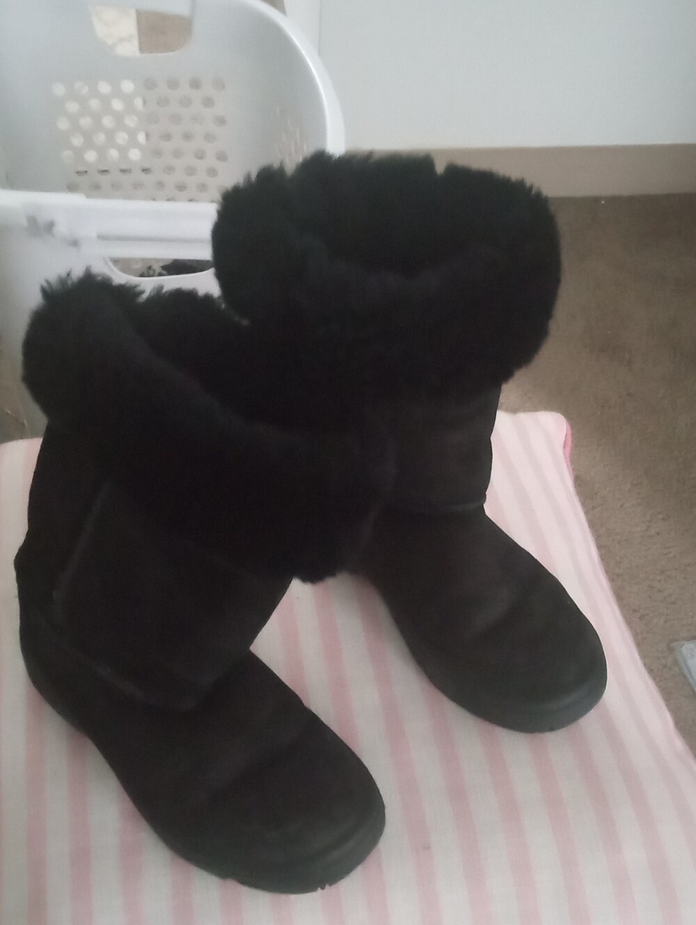 UGG Black Faux-Fur Cuff Winter Boots
